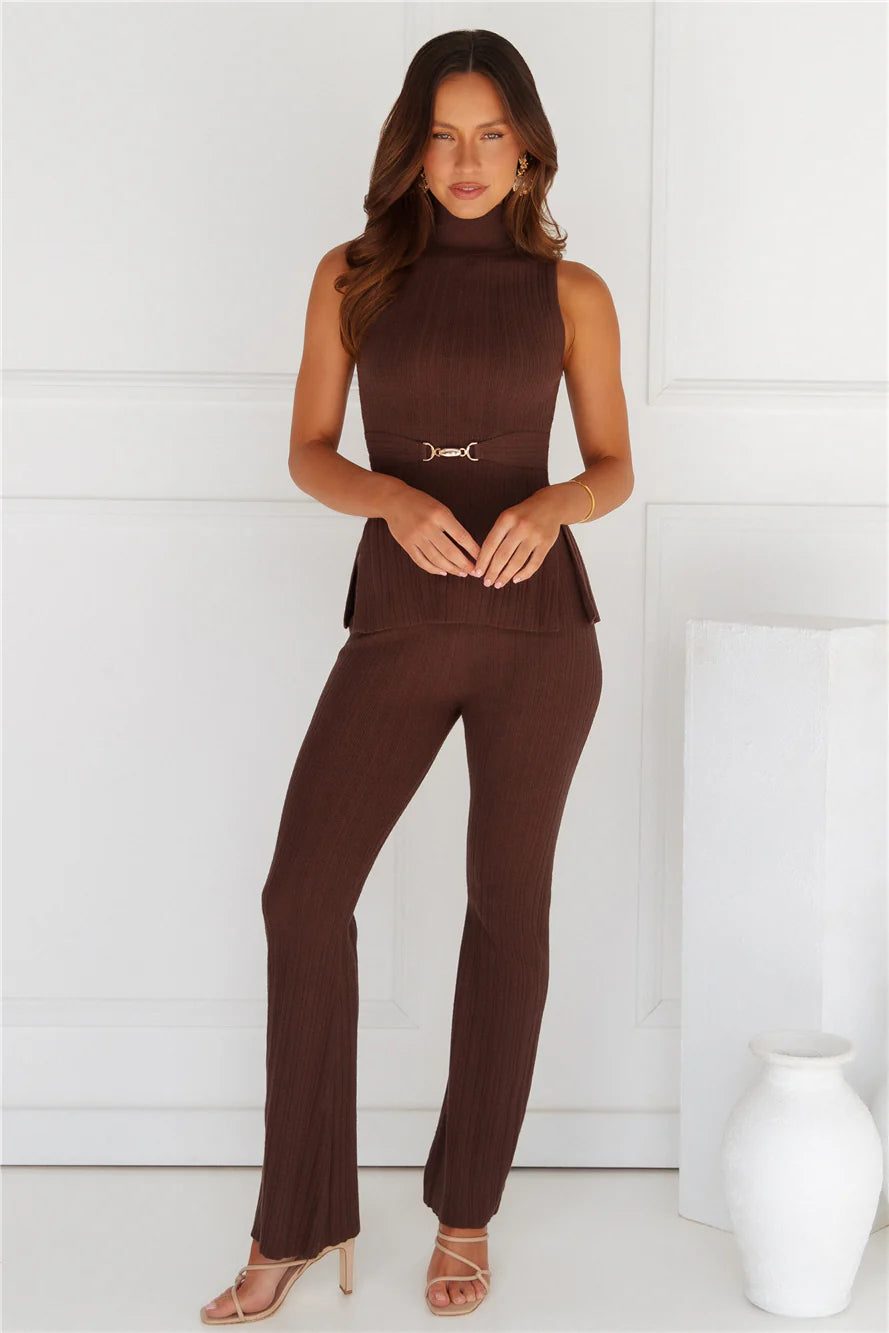 Star Power Ribbed Turtle Neck Top Brown