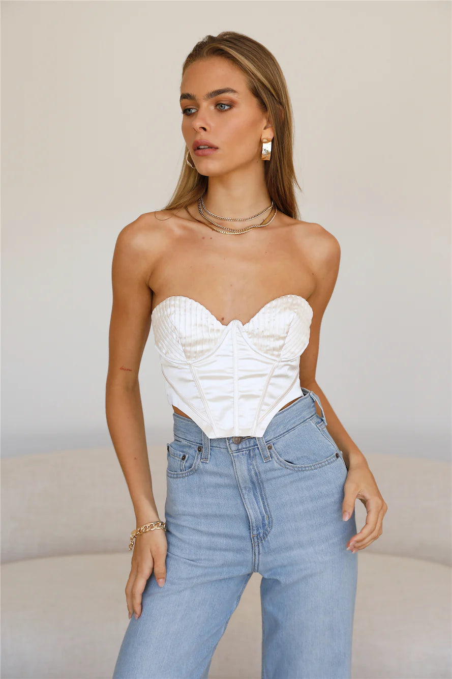 Shining Chandelier Crop Cream